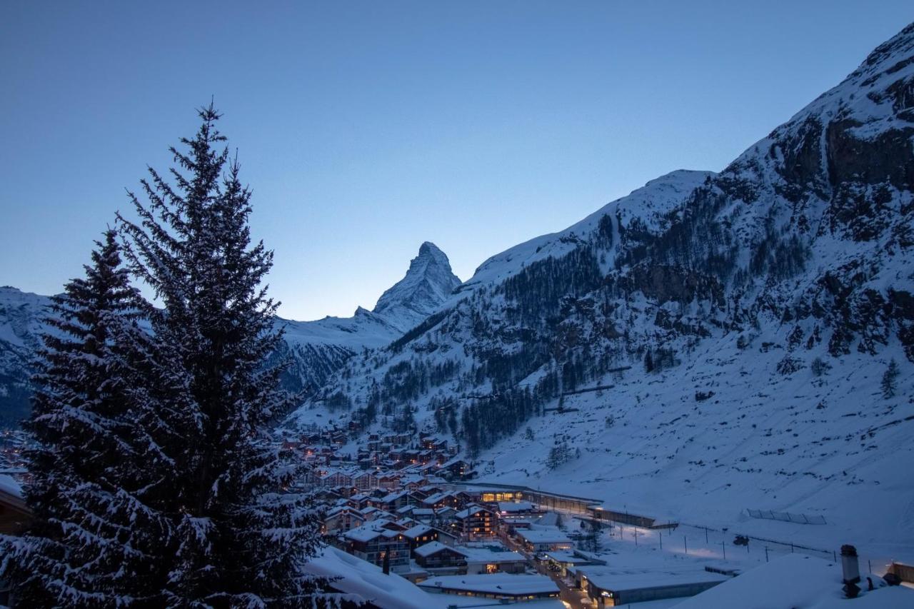 Chalet A La Casa Villa Zermatt Exterior photo